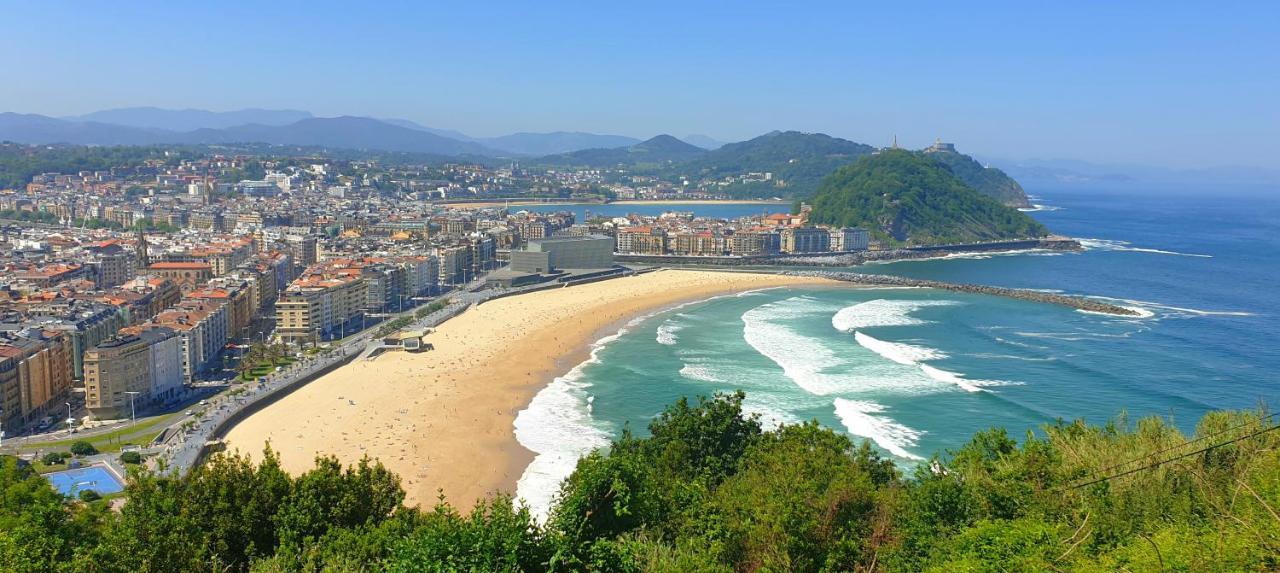 Pension Nuevas Artes San Sebastian Bagian luar foto